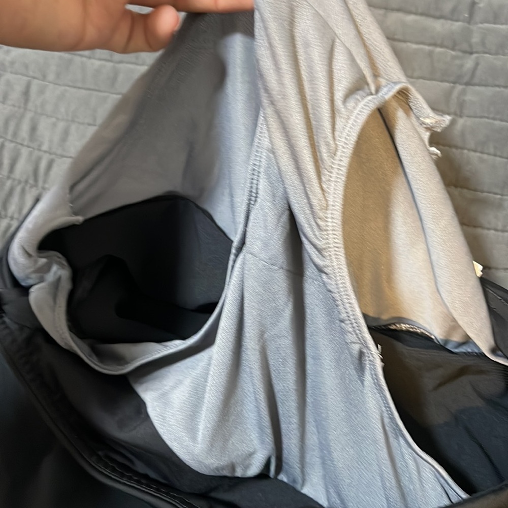 ASICS running shorts - Picture 4 of 4